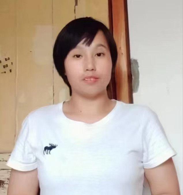阿姨资料照片