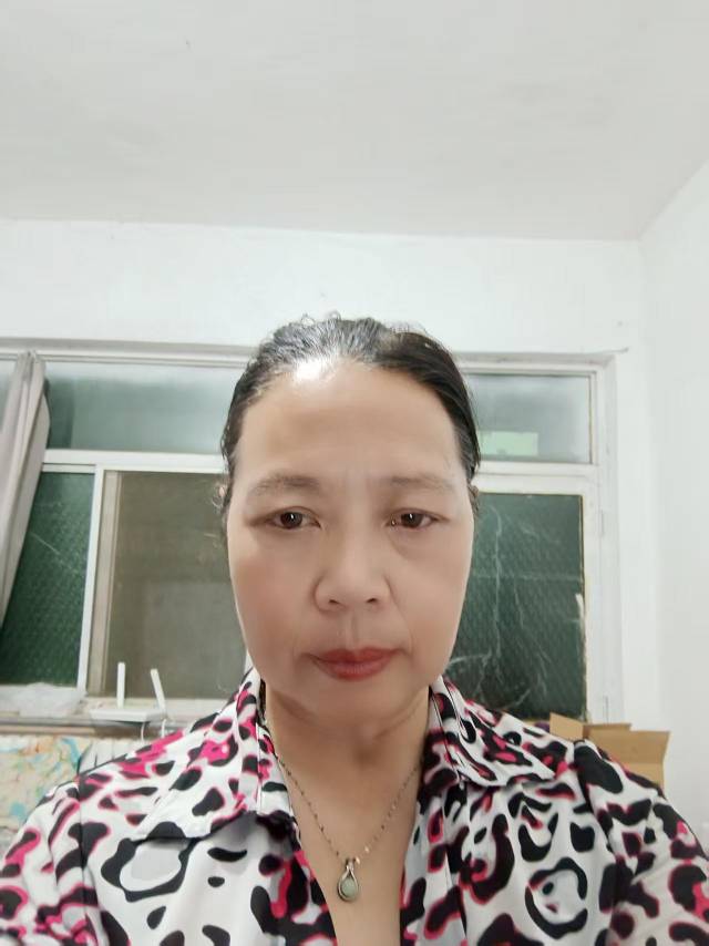 阿姨资料照片