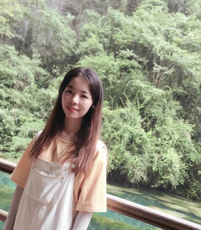 阿姨资料照片