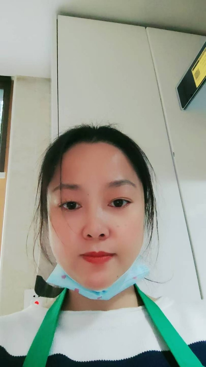 阿姨资料照片