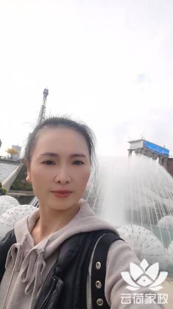 阿姨资料照片