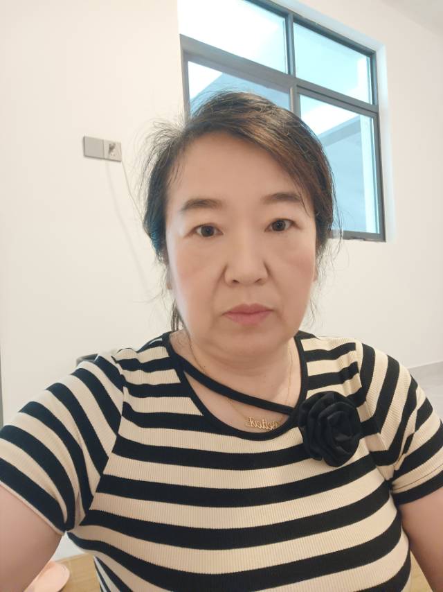 阿姨资料照片