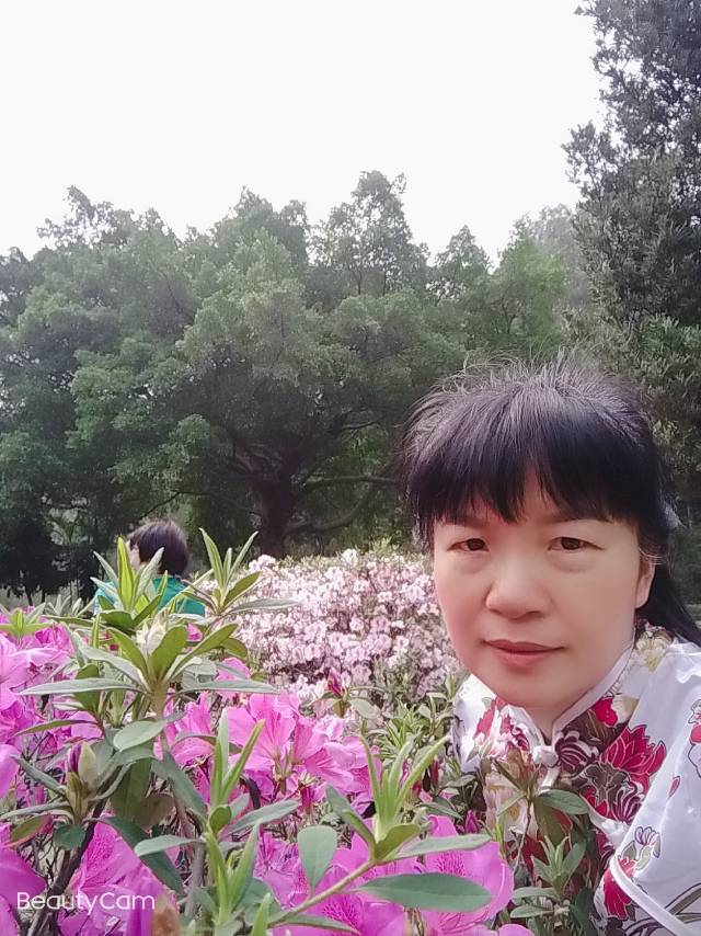 阿姨资料照片