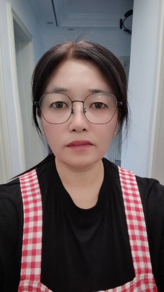 阿姨资料照片