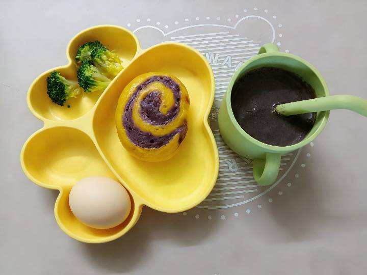 阿姨资料照片