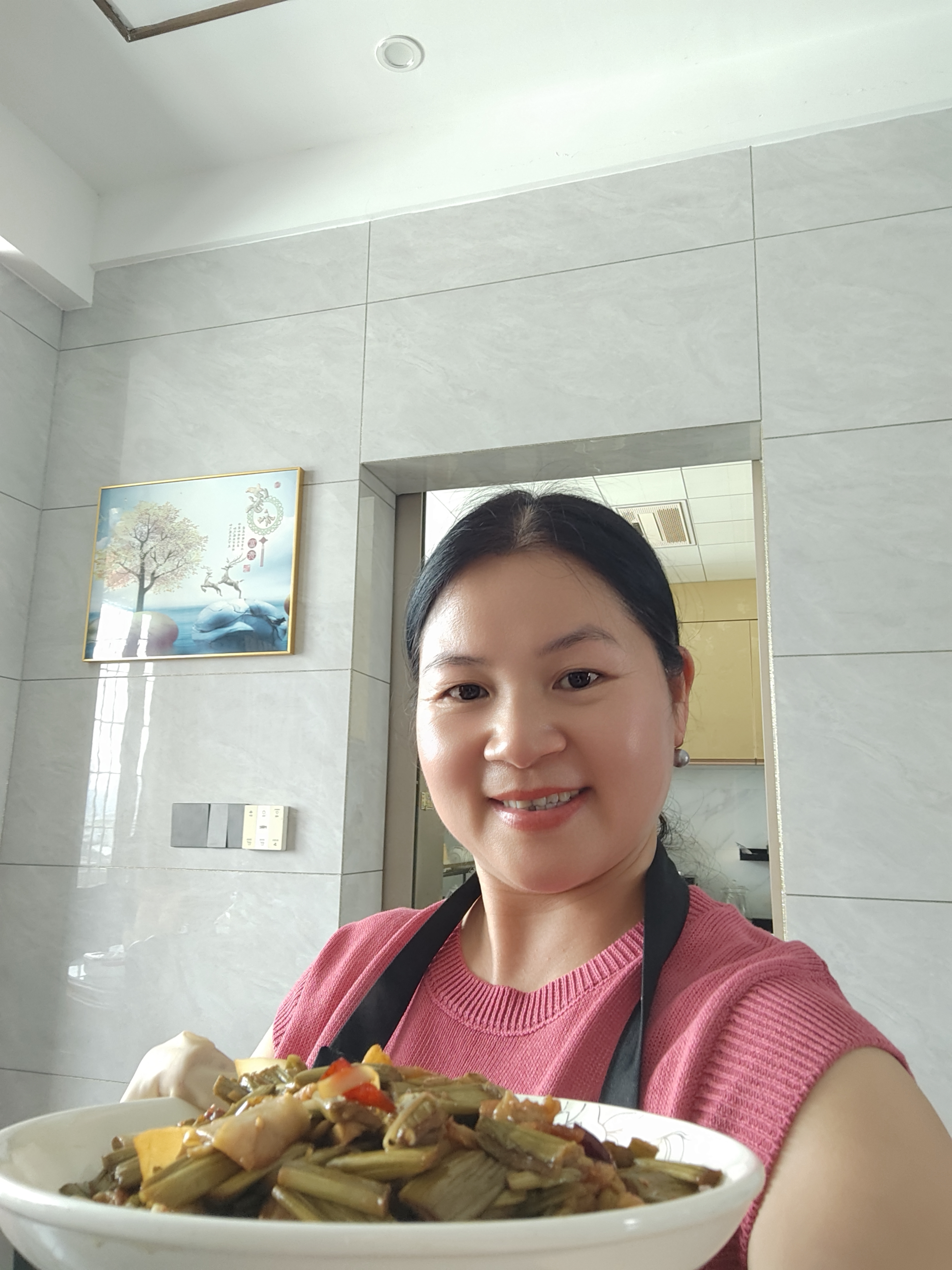 阿姨资料照片
