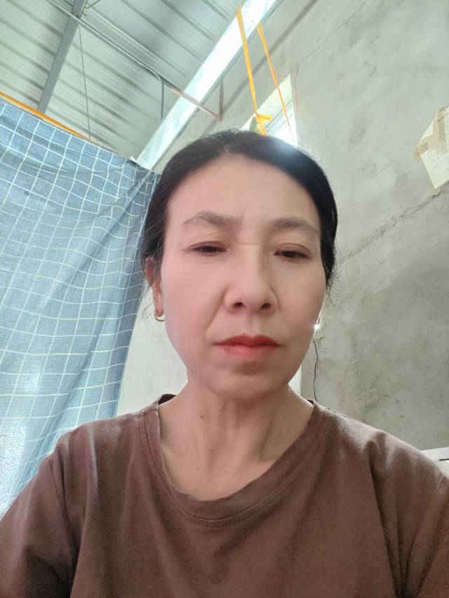 阿姨资料照片