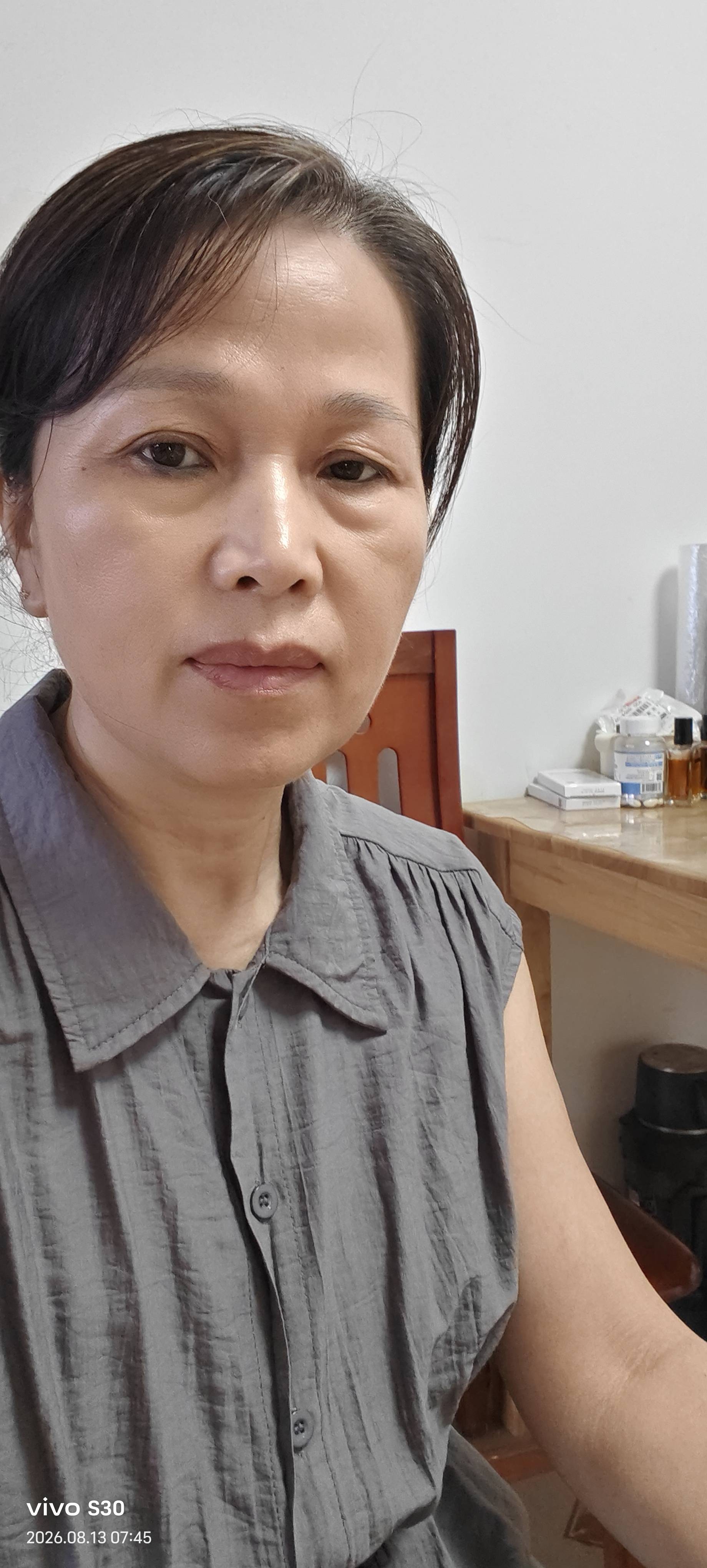 阿姨资料照片