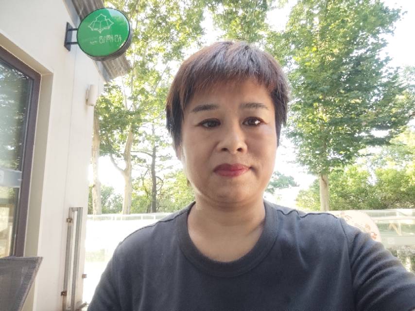 阿姨资料照片