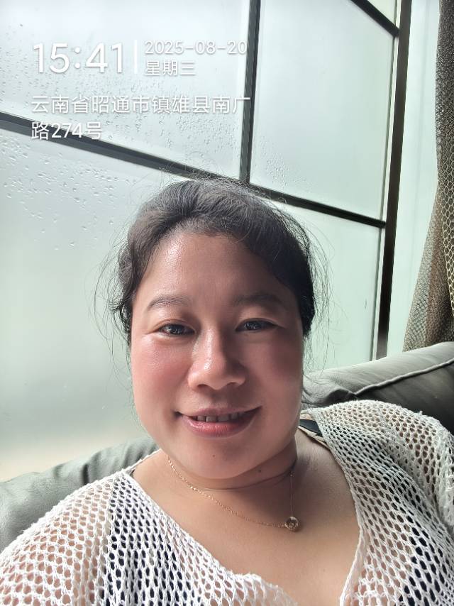 阿姨资料照片