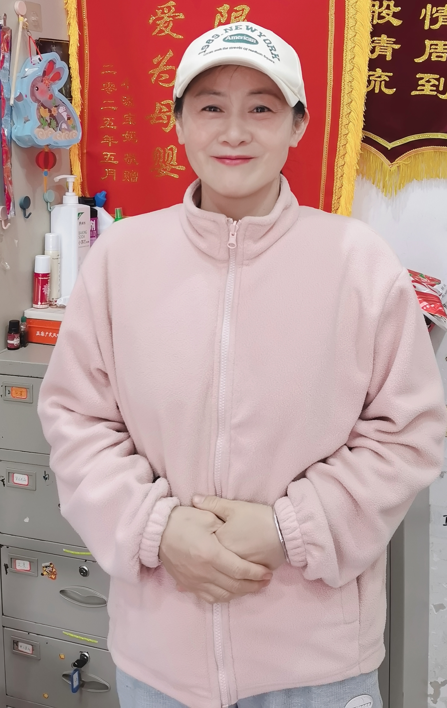 阿姨资料照片