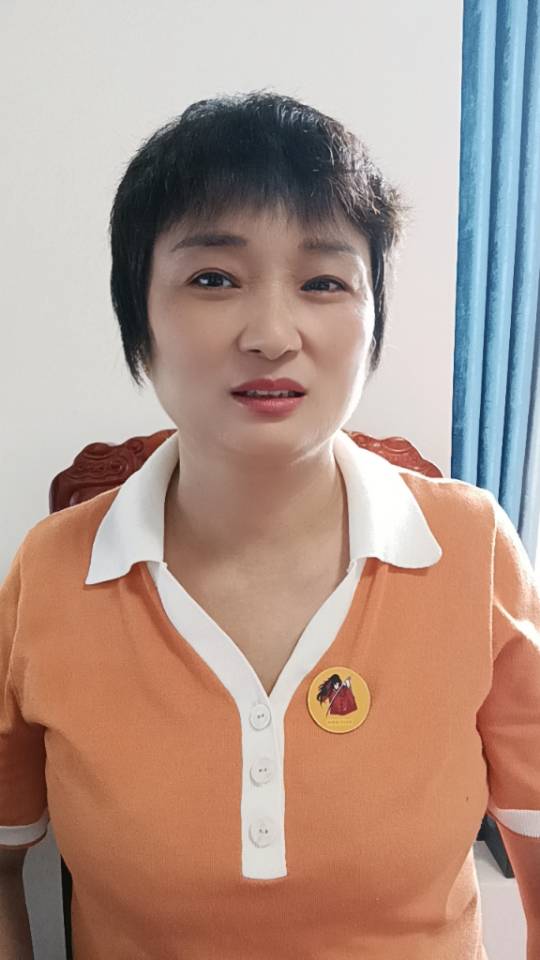阿姨资料照片