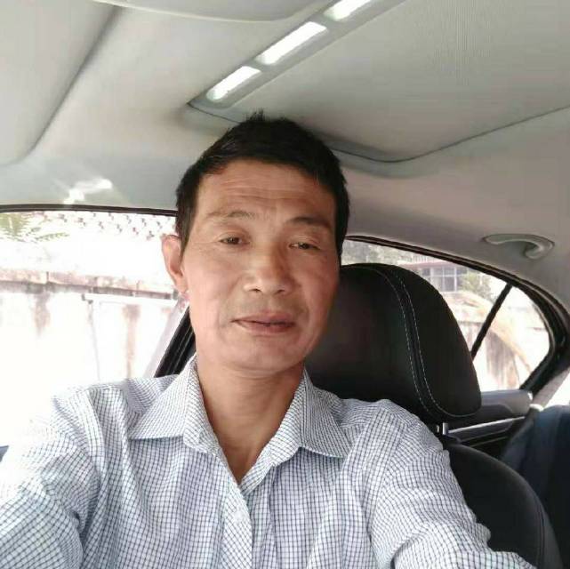 阿姨资料照片