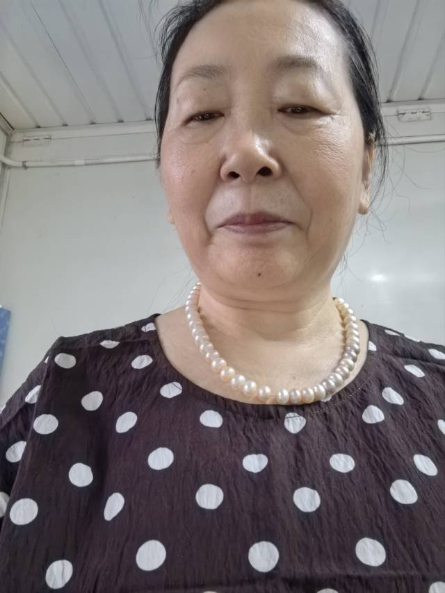 阿姨资料照片