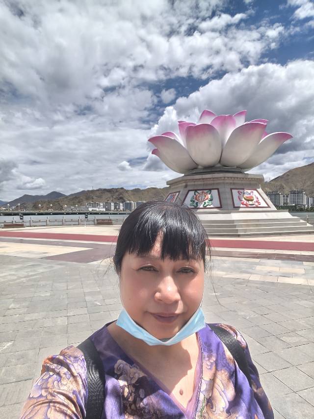 阿姨资料照片