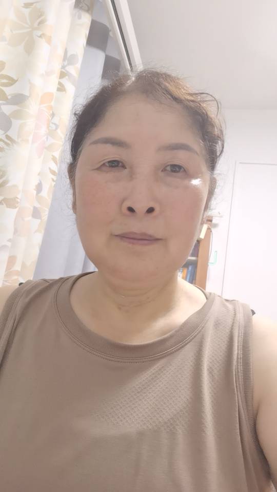 阿姨资料照片