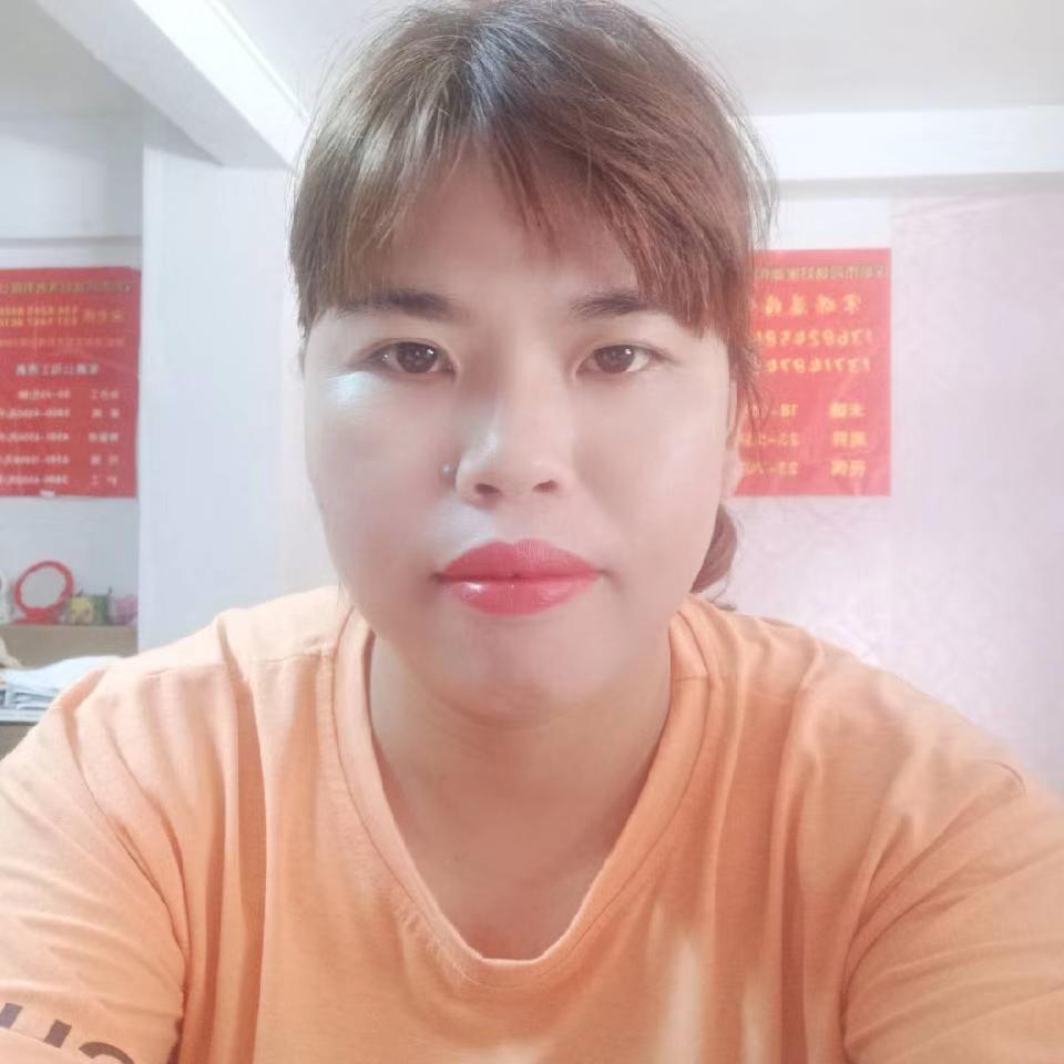 阿姨资料照片