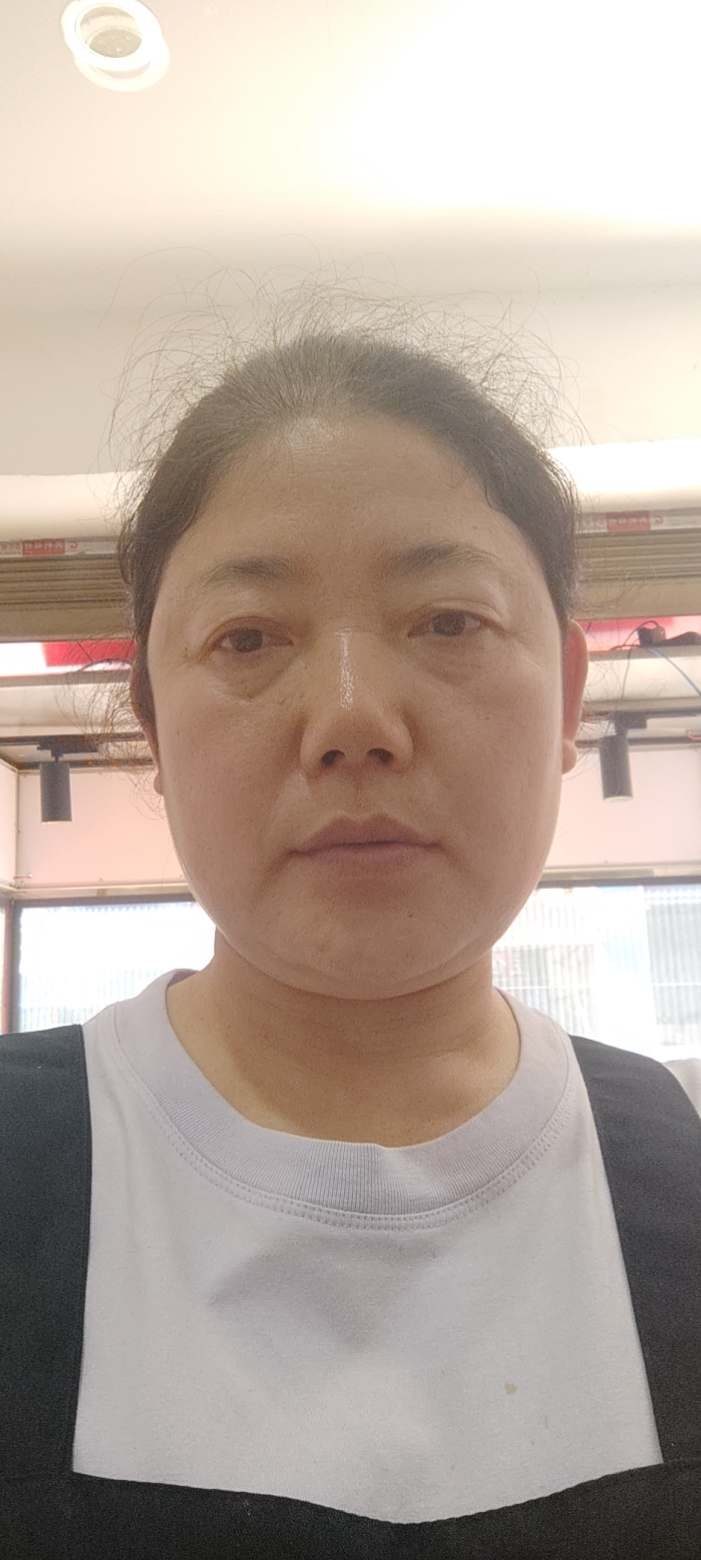 阿姨资料照片