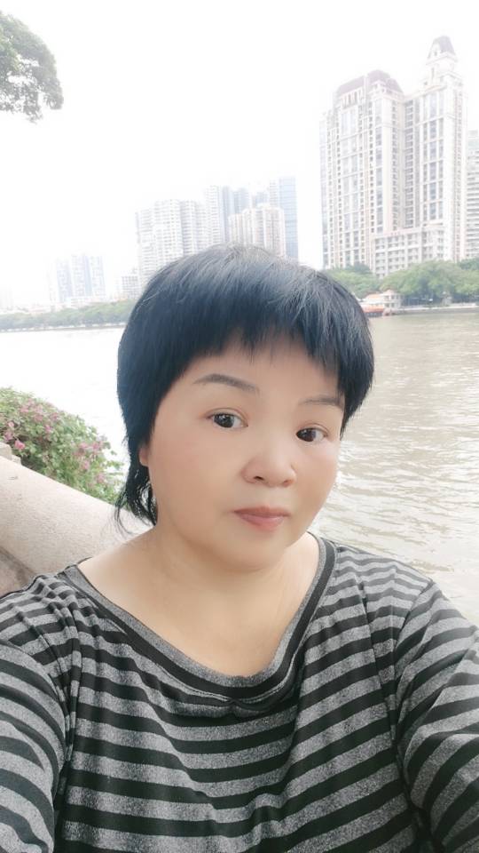 阿姨资料照片