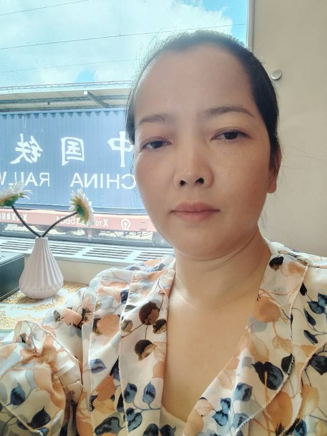 阿姨资料照片