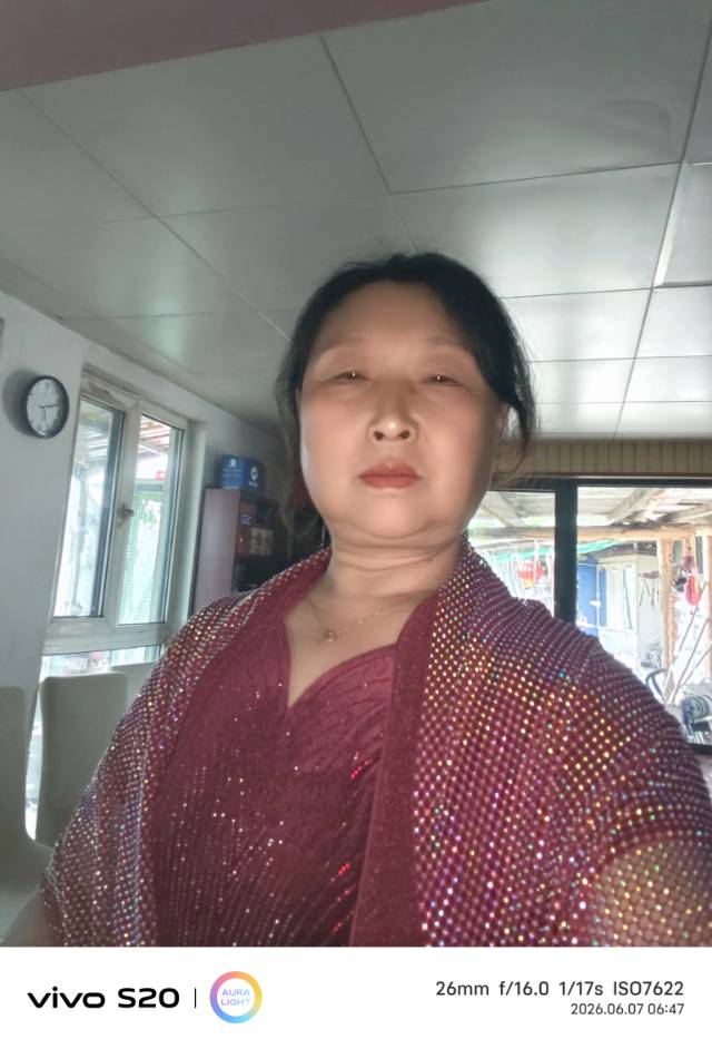 阿姨资料照片