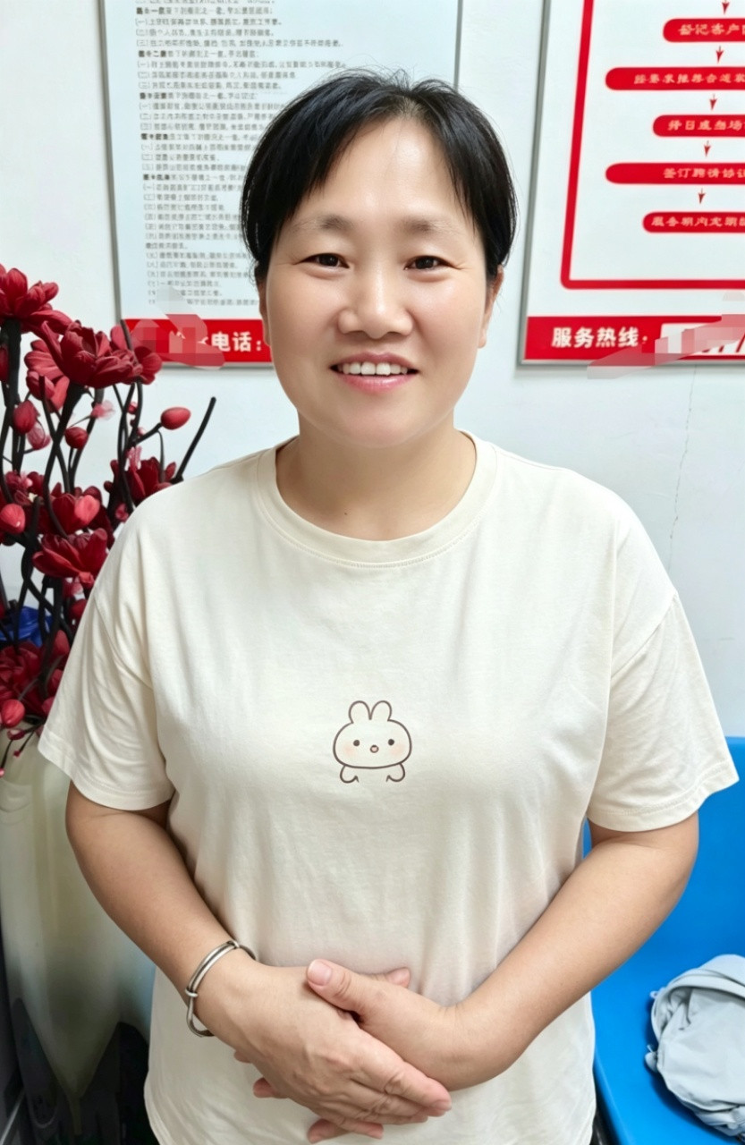 阿姨资料照片