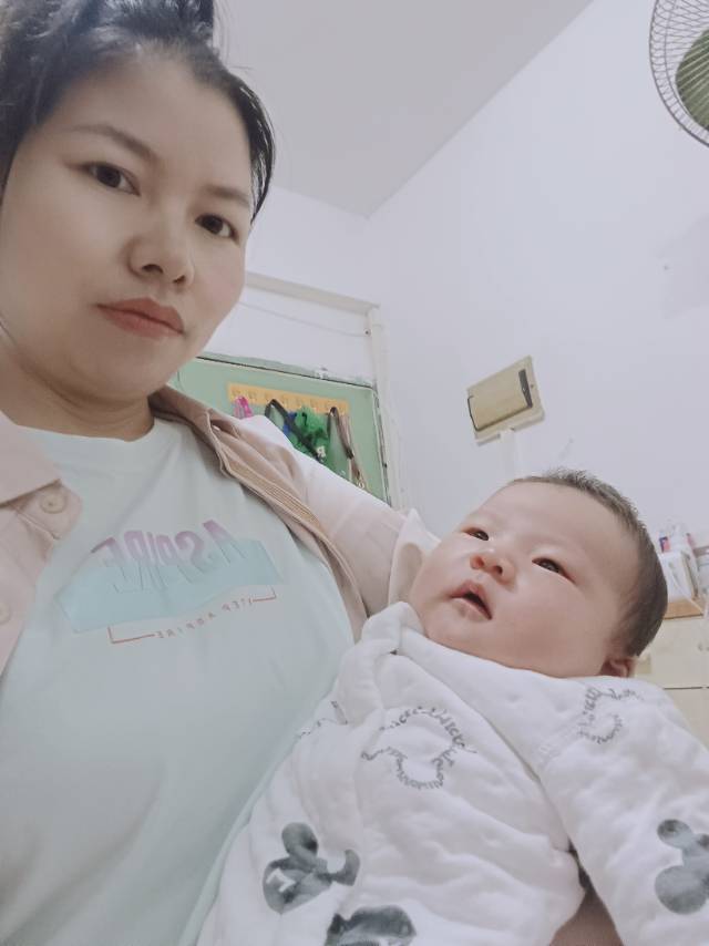 阿姨资料照片