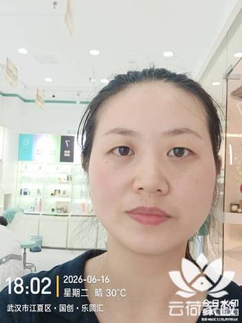 阿姨资料照片