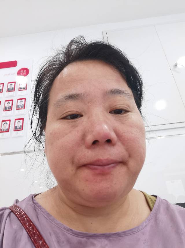 阿姨资料照片