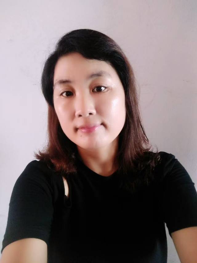 阿姨资料照片