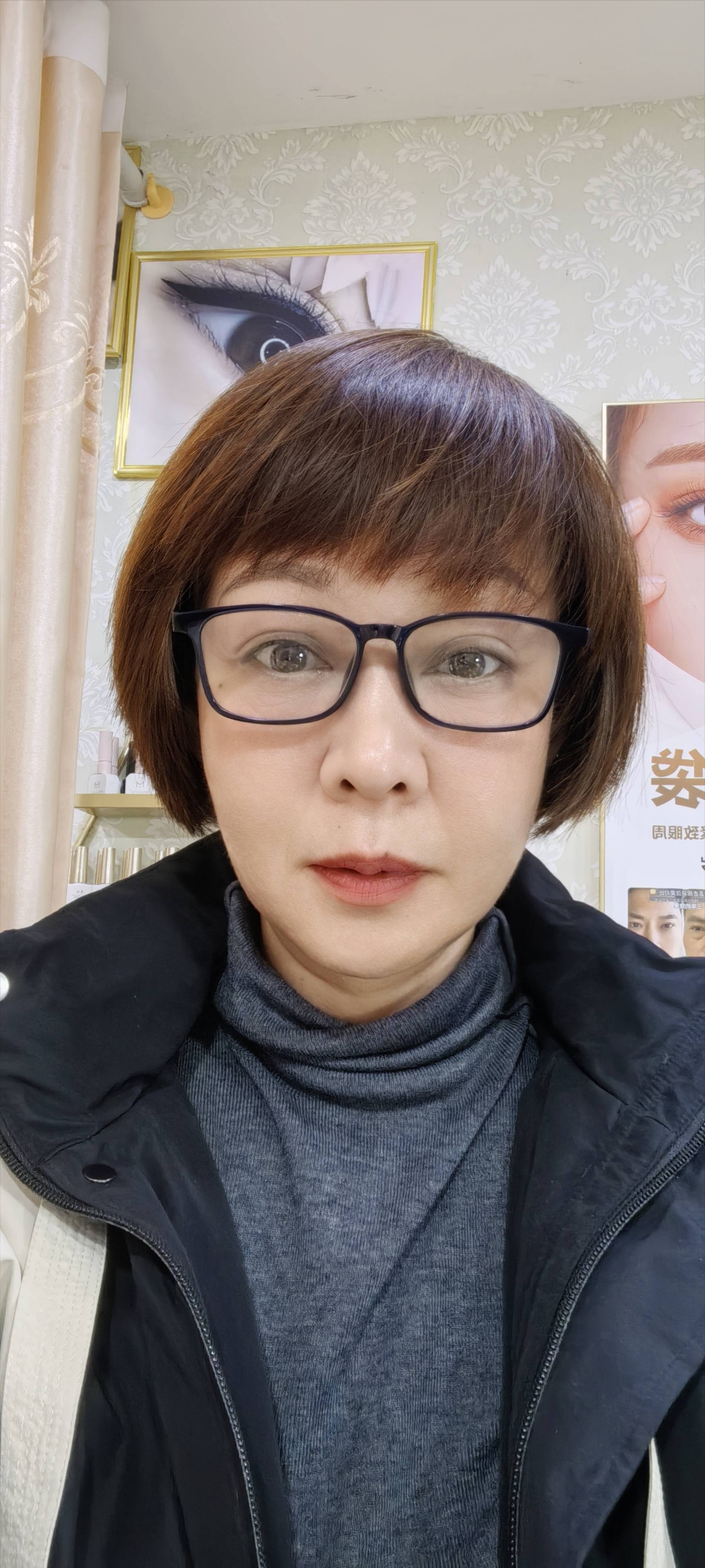 阿姨资料照片