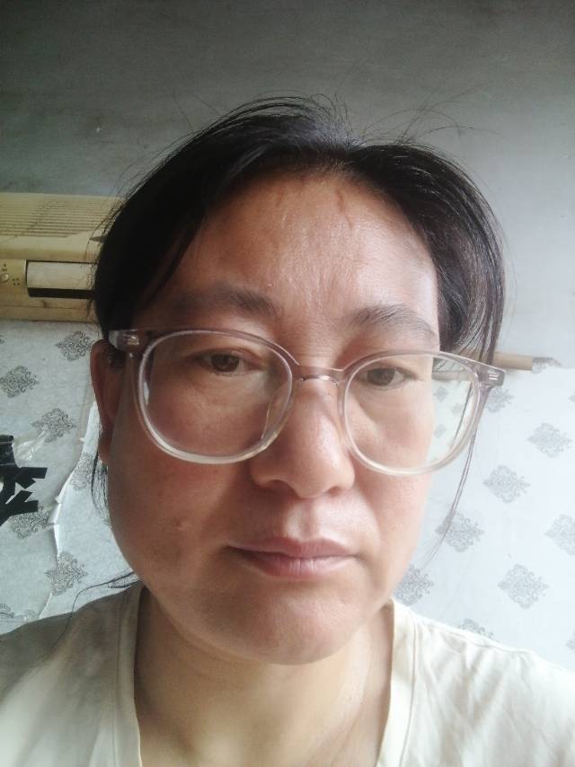 阿姨资料照片