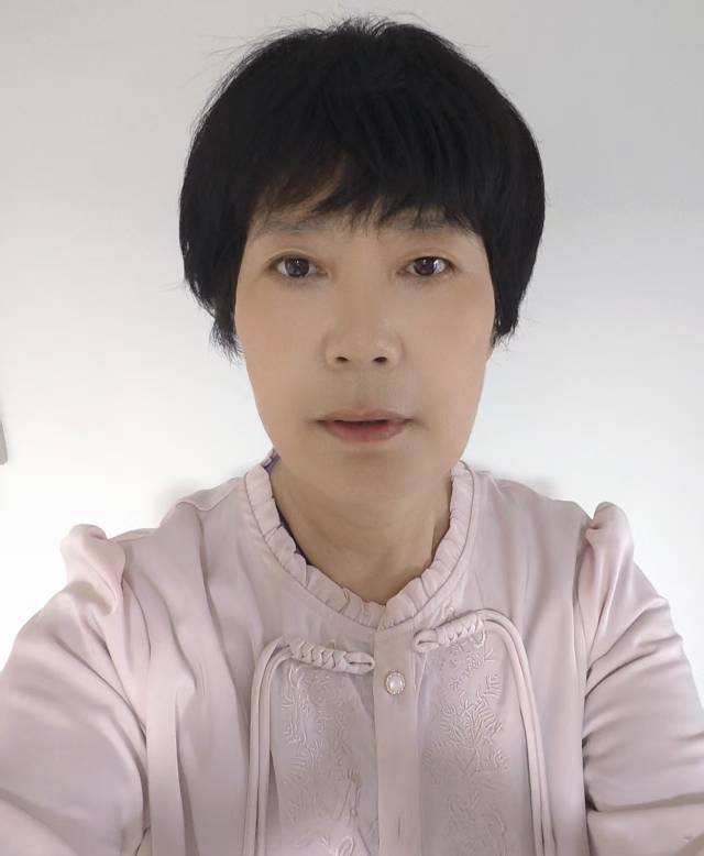 阿姨资料照片