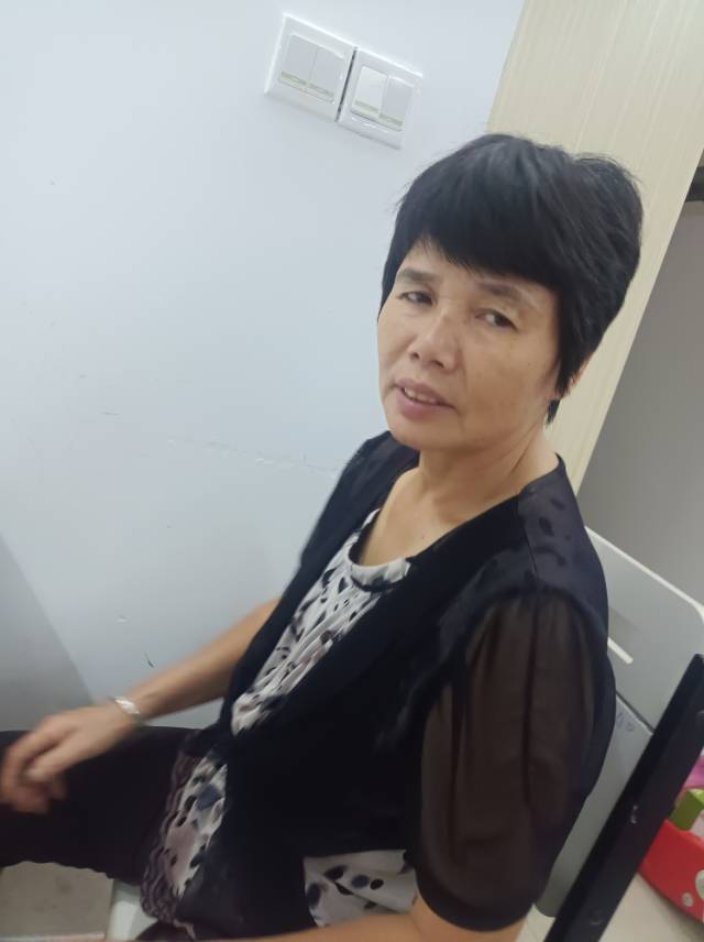 阿姨资料照片