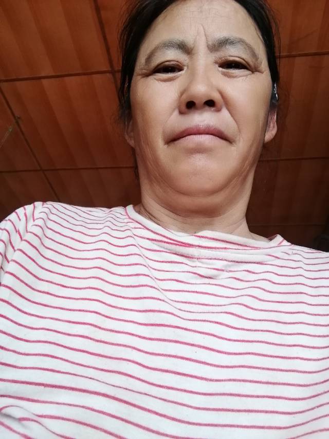 阿姨资料照片