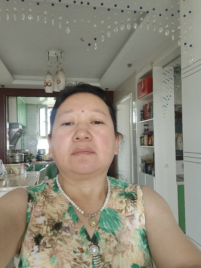 阿姨资料照片