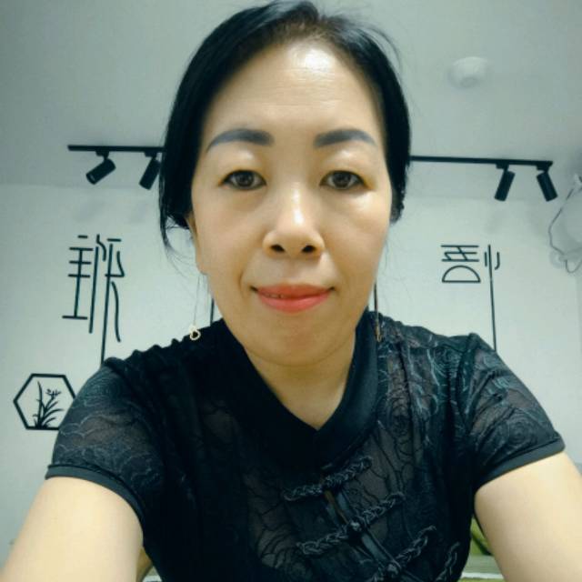 阿姨资料照片