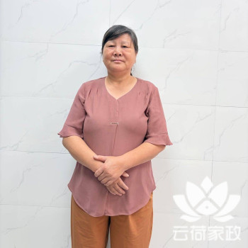 阿姨资料照片