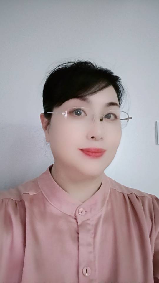 阿姨资料照片