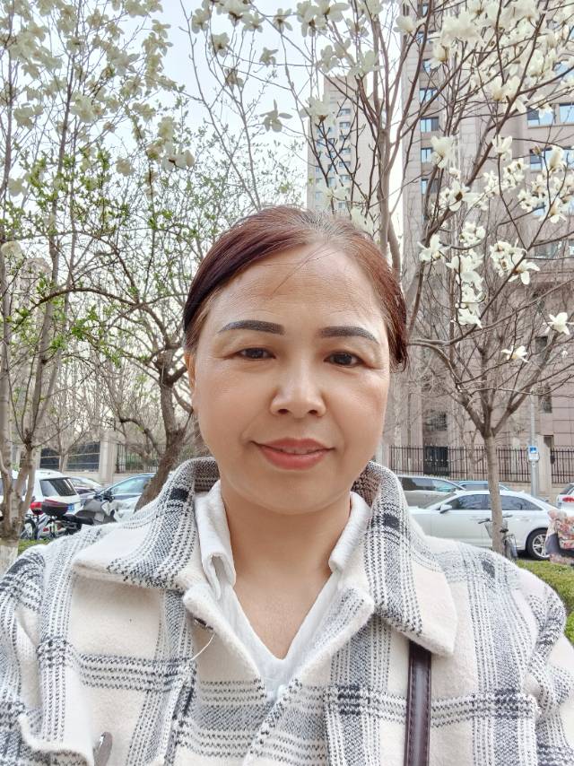 阿姨资料照片