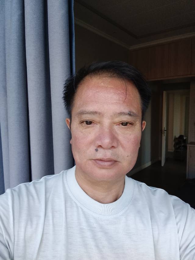 阿姨资料照片