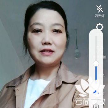 阿姨资料照片