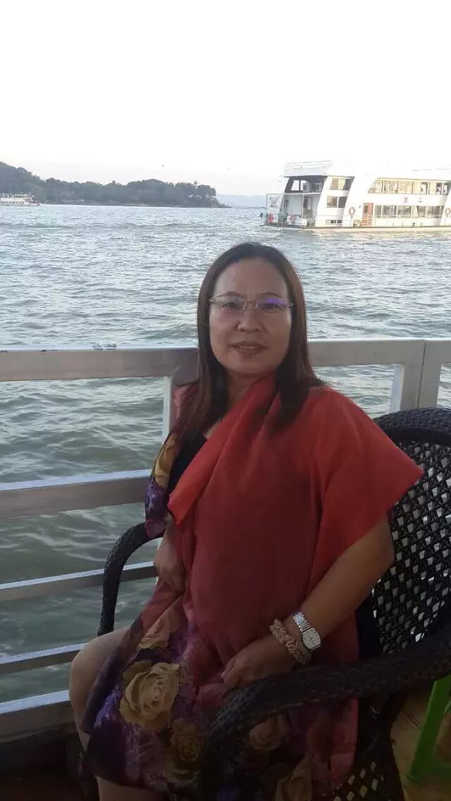 阿姨资料照片