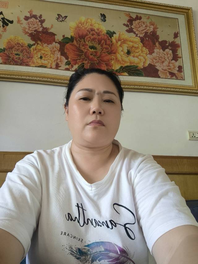 阿姨资料照片