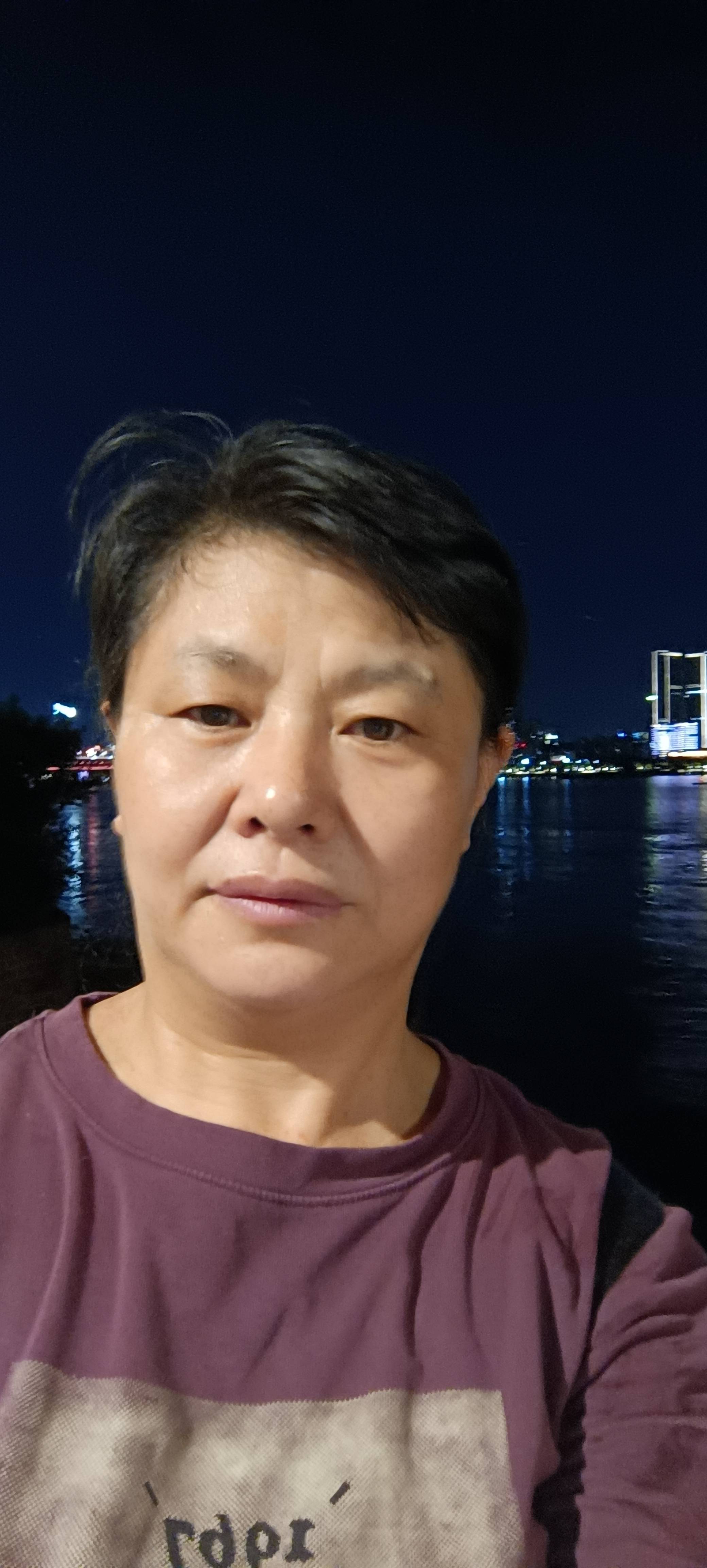 阿姨资料照片