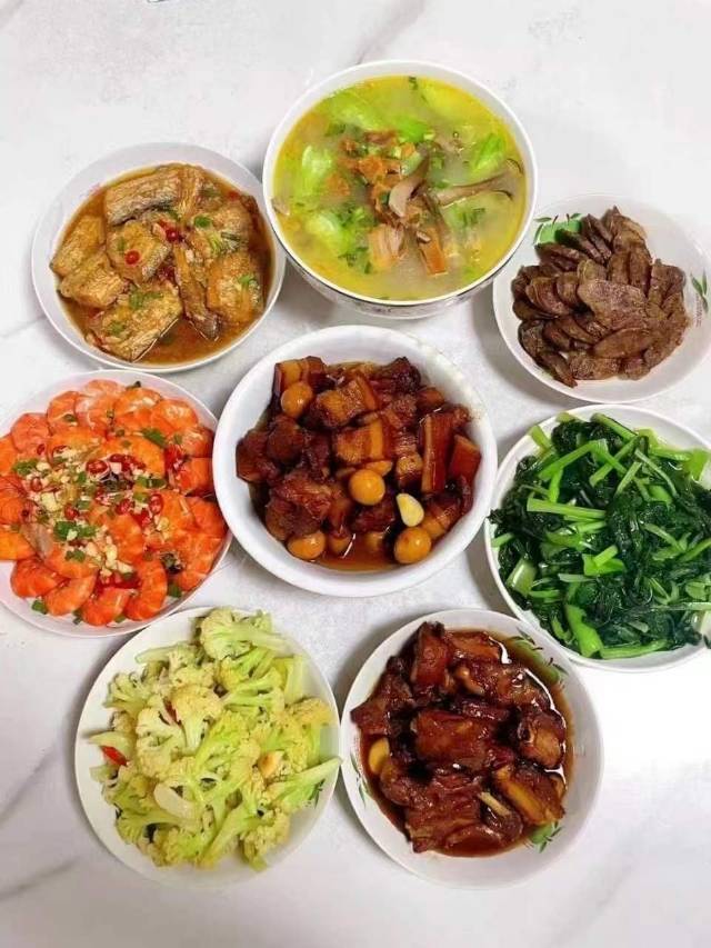 阿姨资料照片