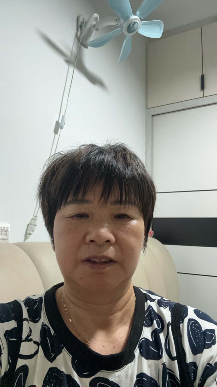 阿姨资料照片