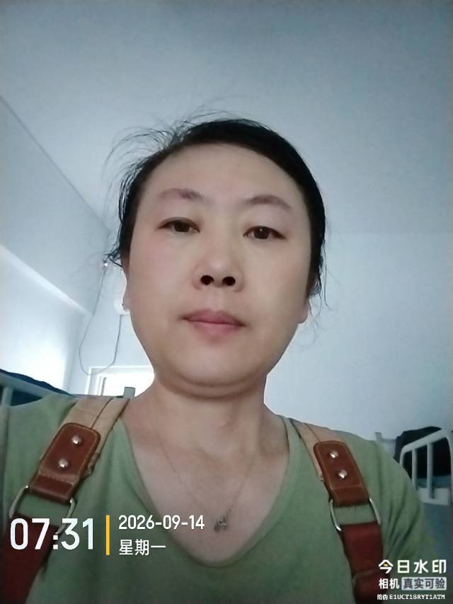 阿姨资料照片
