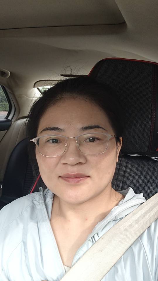 阿姨资料照片
