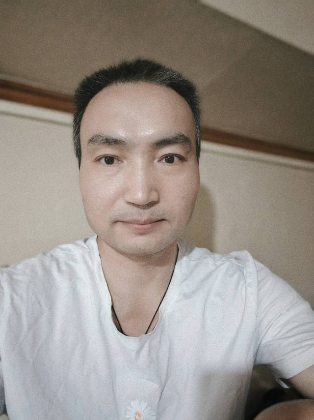 阿姨资料照片